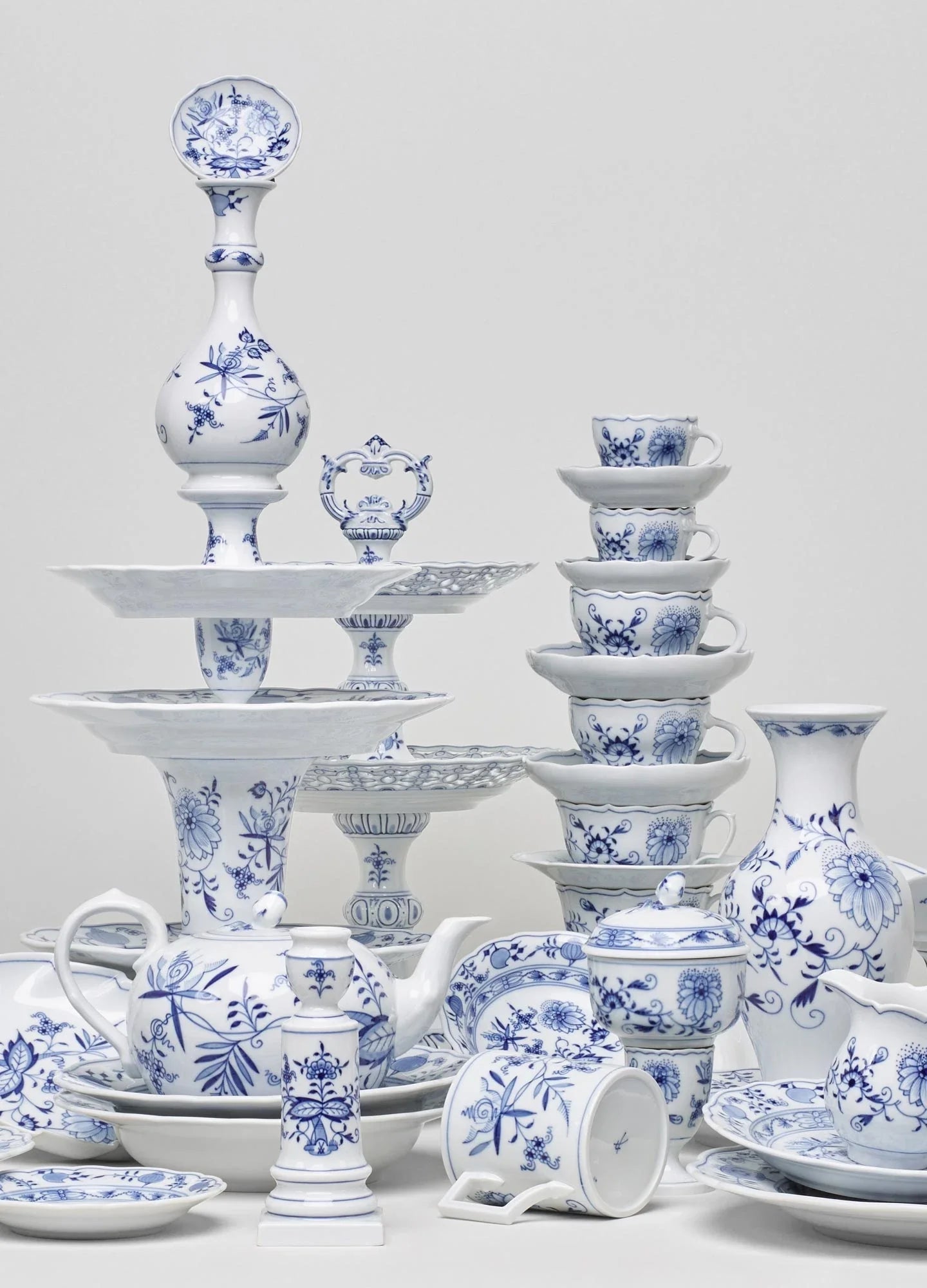 Meissen – Die Wiege des Europäischen Porzellans: Handwerkskunst mit Gekreuzten Schwertern seit 1710